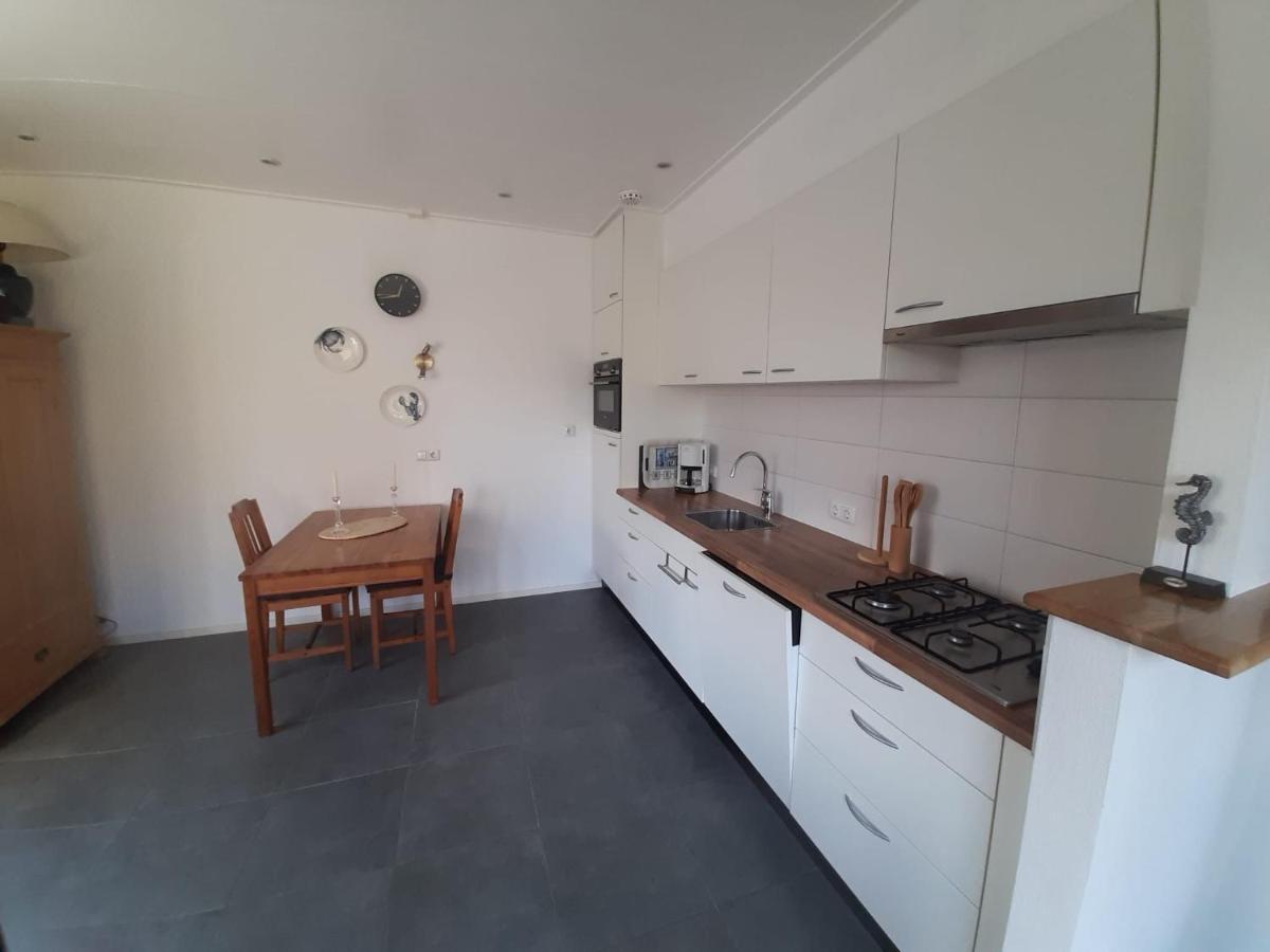 Appartement Boomgaard Vrouwenpolder Bagian luar foto